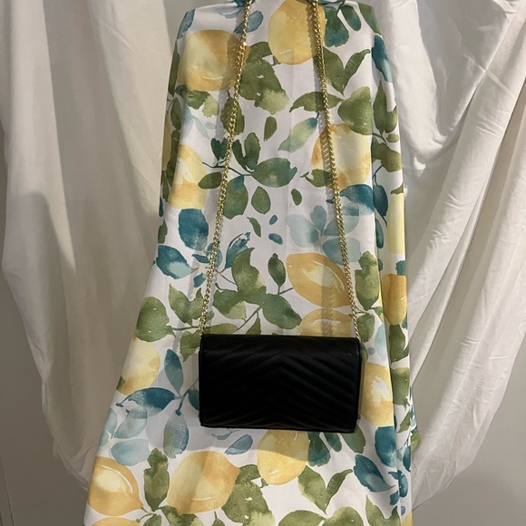 Yves Saint Laurent Handbags - Elegant black fashion bag